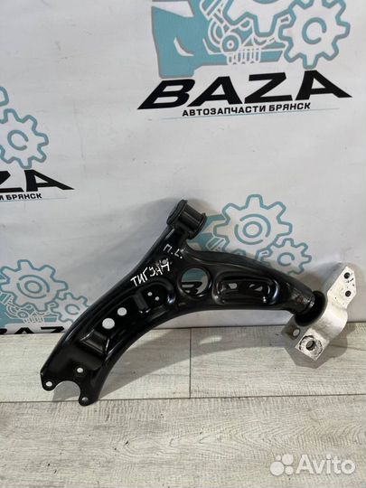 Передний левый рычаг Volkswagen Tiguan