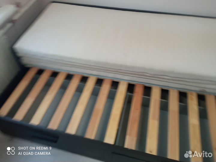 Кровать с матрасом бу