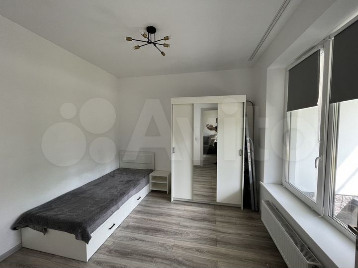 3-к. квартира, 58 м², 1/15 эт.