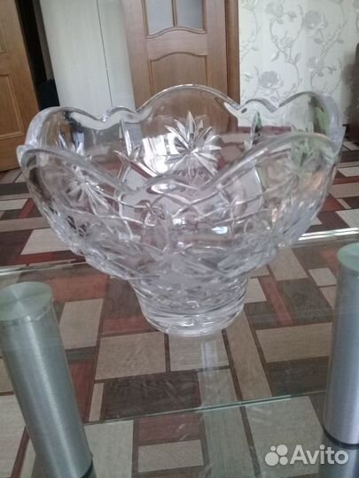 Ваза хрустальная