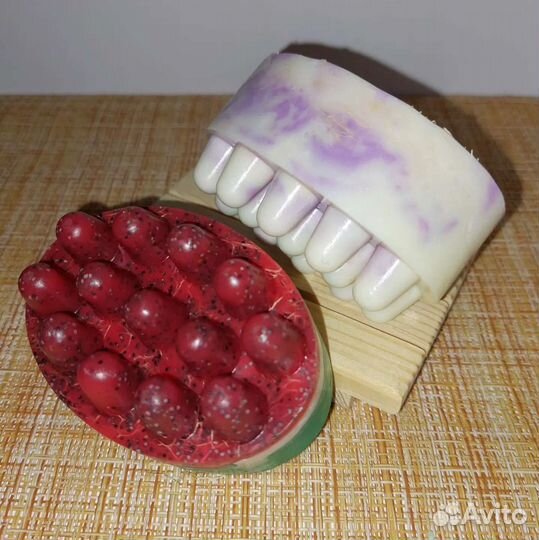 Мыло ручной работы с люфой