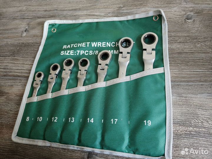 В чехле (поворотные) набор ключей с трещеткой
