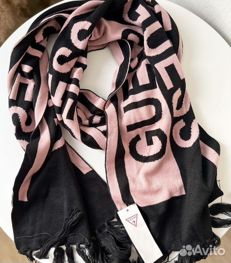 Шарф guess новый