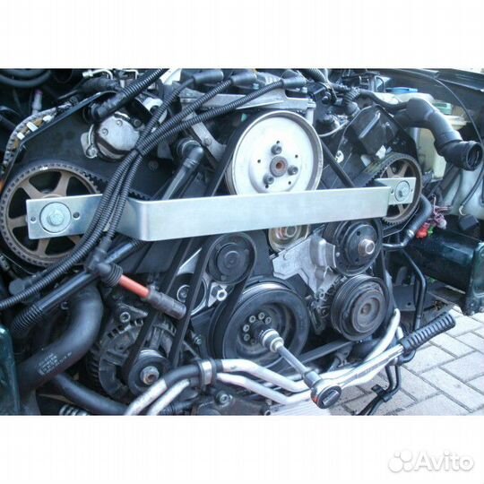 Планка фиксатор распредвалов VAG 2.4/2.8/2.7 V6