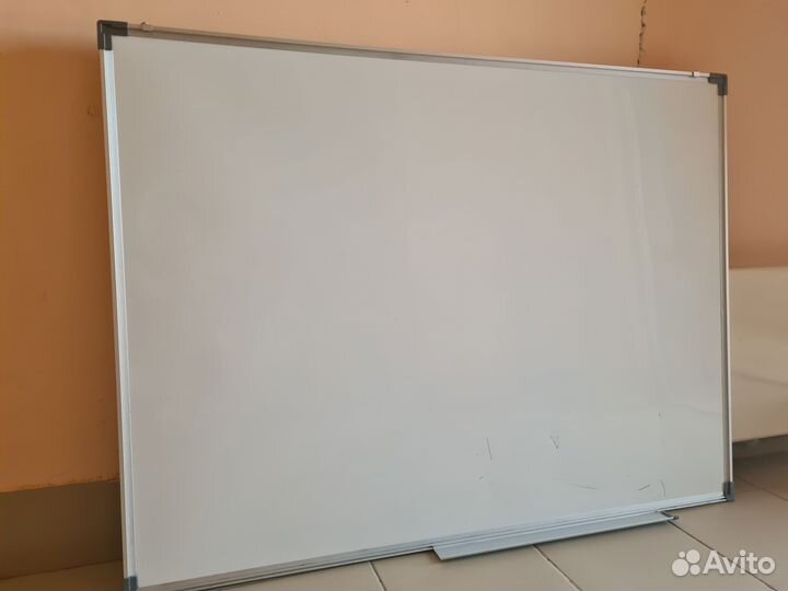 Магнитно-маркерная доска