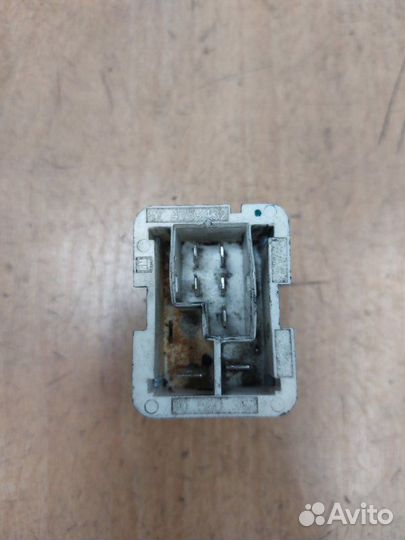 Резистор печки Opel Astra H универсал Z13DTH 2006