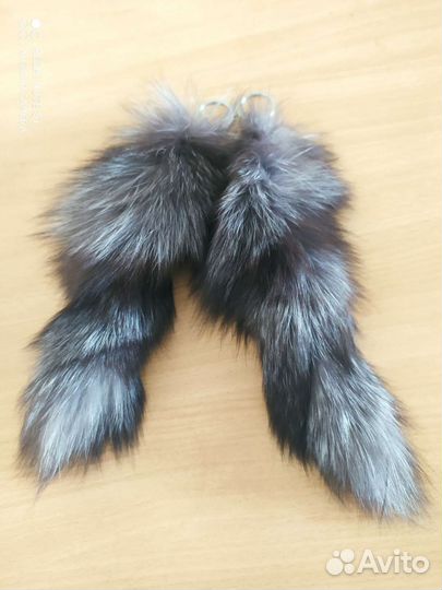 Брелок из меха чернобурки