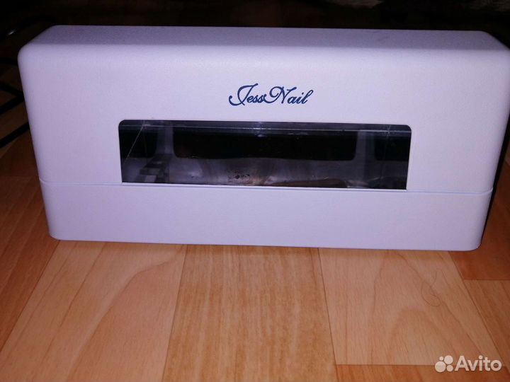 Лампа для ногтей