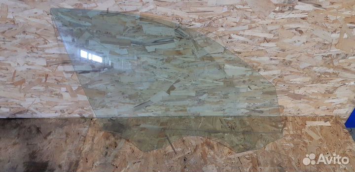 Стекло двери передней правой BMW X3 (F25) II (2010