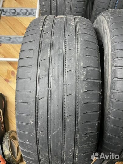 Nokian Tyres Hakka Blue 2 SUV 285/60 R18 116