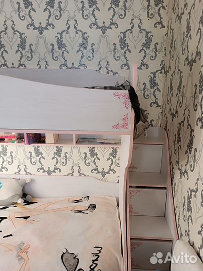 Двухъярусная кровать для детей