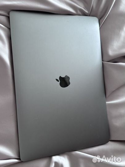 Мак бук про 15inch 2018г