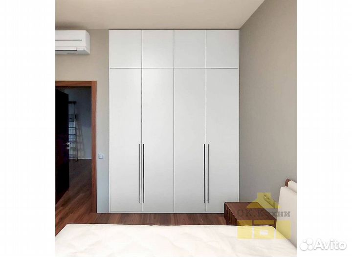 Распашной шкаф