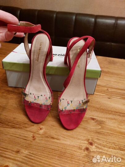 Босоножки женские 37 размер бу