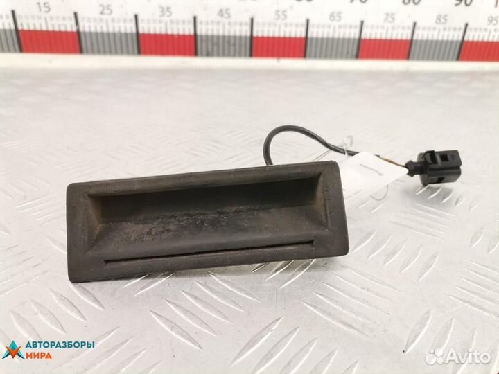 Ручка крышки багажника Volkswagen Bora 1999