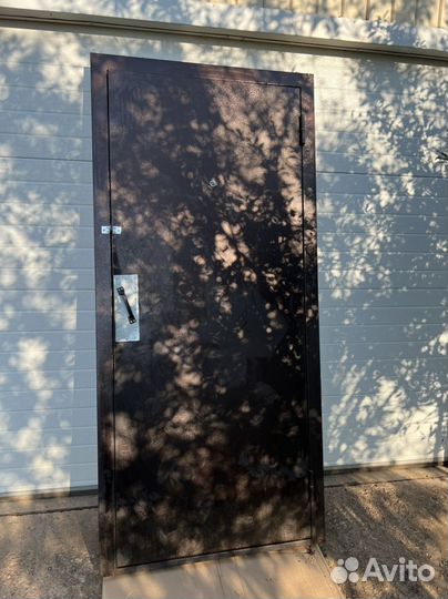 Дверь входная