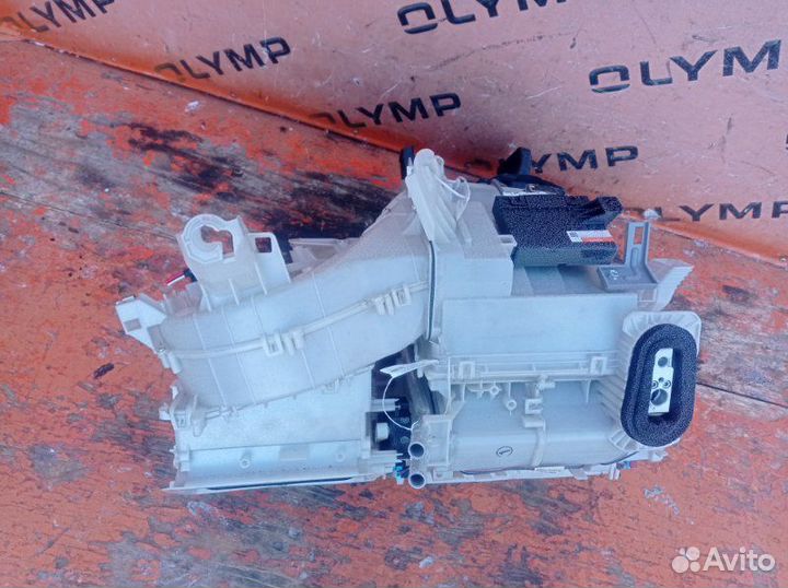 Радиатор печки Toyota Prius ZVW30 2ZR-FXE 2010