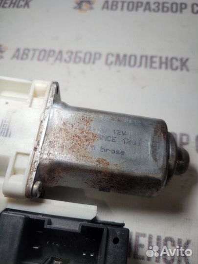 Моторчик стеклоподъемника Volvo S40 I рестайлинг