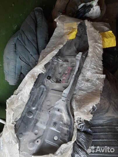 Задняя панель Toyota Corona Exiv st200