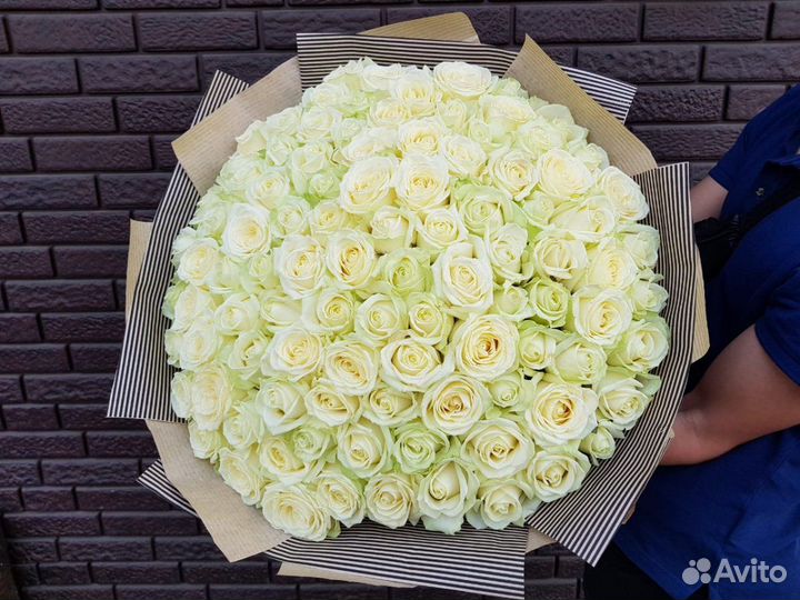 Букеты из премиальной розы на любое мероприятие