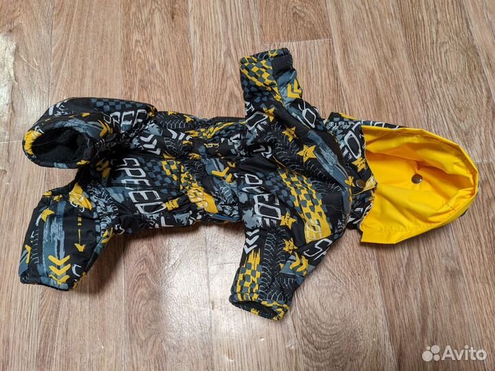 Зимний комбинезон для маленькой собаки