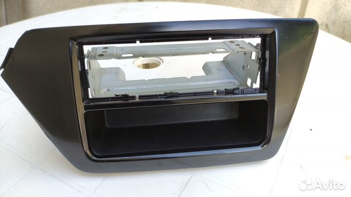 Рамка для 1 din магнитолы на Киа Рио 3 2012-2017