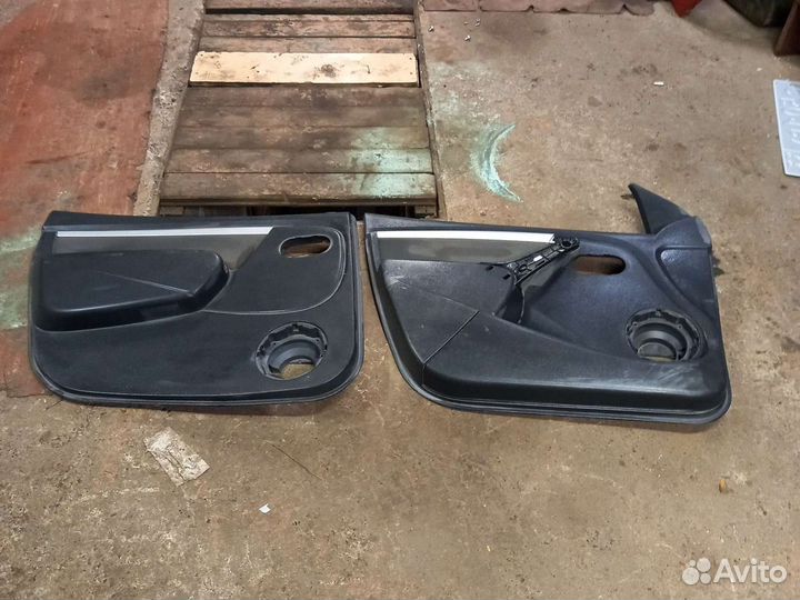 Лада Ларгус задняя передняя карты обшивки дверей