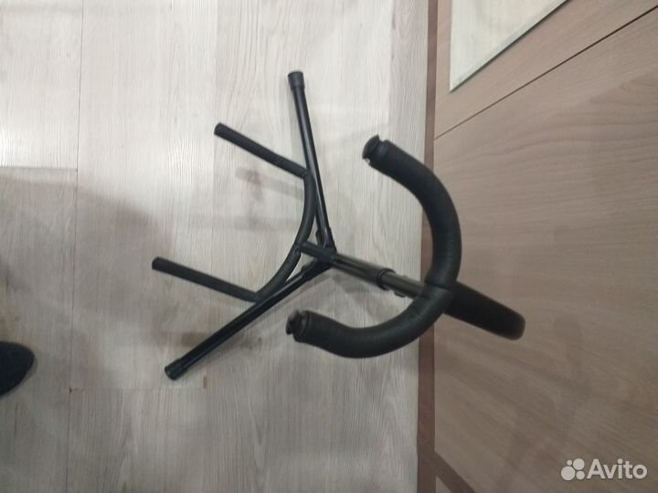 Стойка для гитары