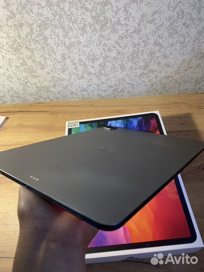 iPad pro 2020 / 128 gb / идеальный