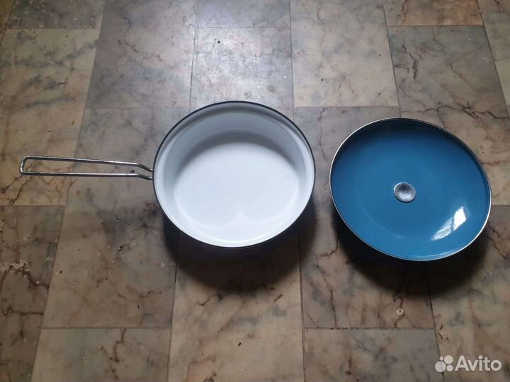 Эмалированная посуда из СССР, сковорода,много