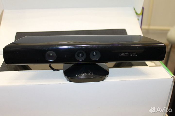 Кинект для Xbox 360 + 4 игры