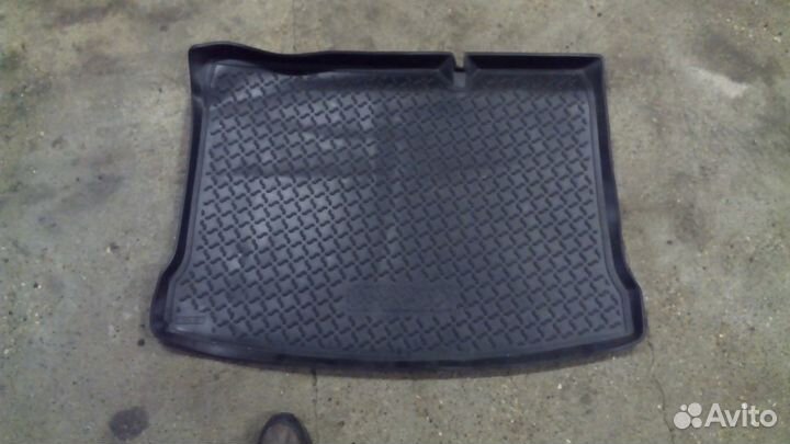 Коврики на Рено сандеро
