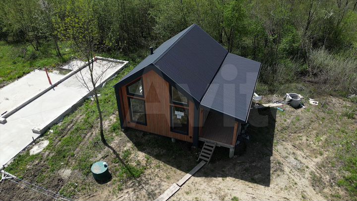 Дом 76 м² на участке 5 сот.