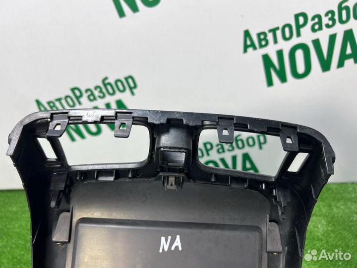 Накладка на торпедо Nissan Almera N16 1.5 QG15