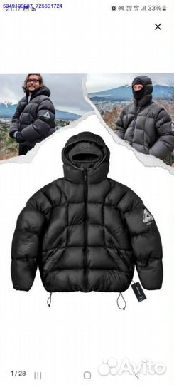 Уникальный пуховик и балаклава от Palace