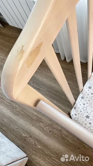 Детская кроватка с маятником