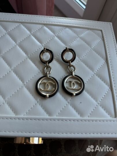 Серьги Chanel