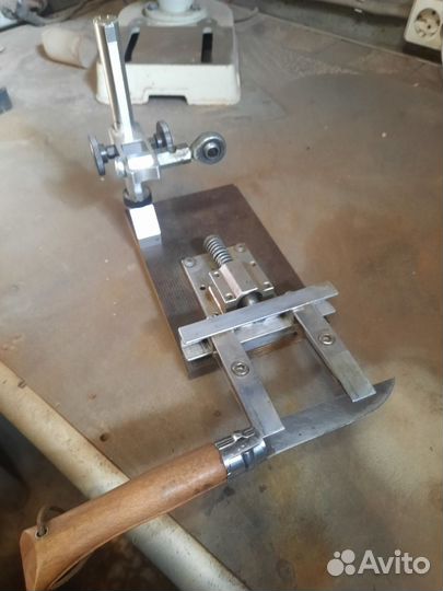 Заточное устройство, поворотного типа для ножей