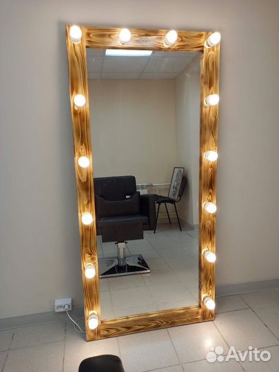 Зеркало напольное с подсветкой