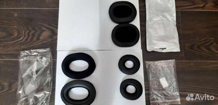 Чехол для наушников и мягкие накладки на наушники