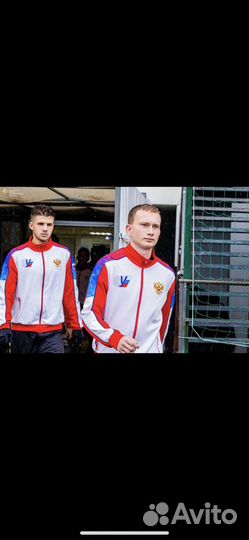 Тренер по футболу