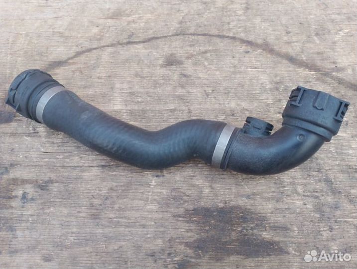 Патрубок системы охлаждения BMW 3 E46 2001-2005г