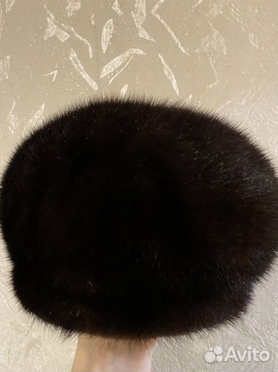 Шапка берет норковый в отличном состоянии