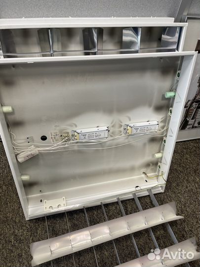 Светильник потолочный