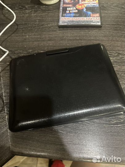 Портативный видеопроигрыватель