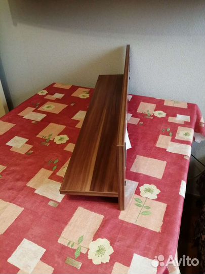 Полка настенная навесная