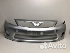 Передний бампер тойота королла е150 серебрисытй