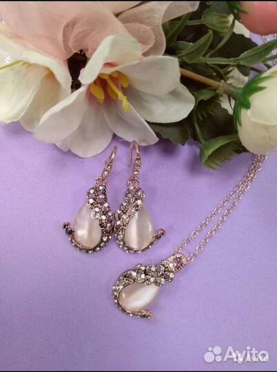 Новые комплекты бижутерии