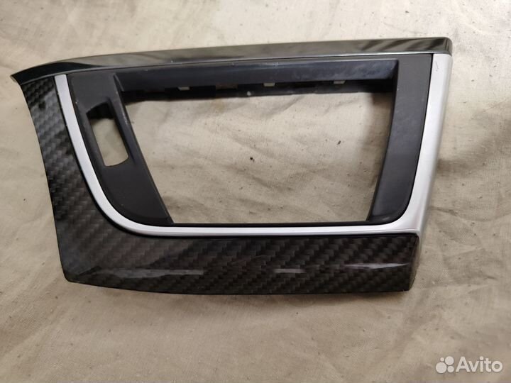 Накладка торпедо карбон BMW M4 оригинал б.у