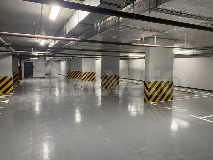 Машиноместо, 14 м²